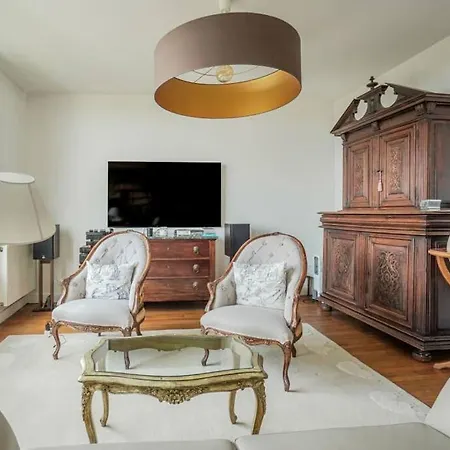 Charming Retreat At Circuit